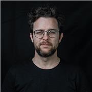 Grafico professionista offre lezioni base e avanzate di Photoshop, Illustrator e InDesign
